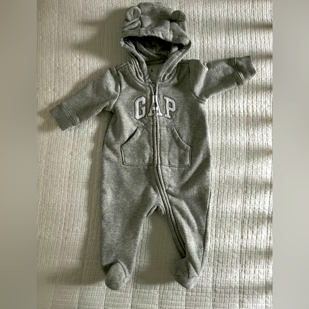 Baby grew fast! Only got to wear one time